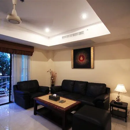 Royal Park Apartments Jomtien Beach Exterior photo