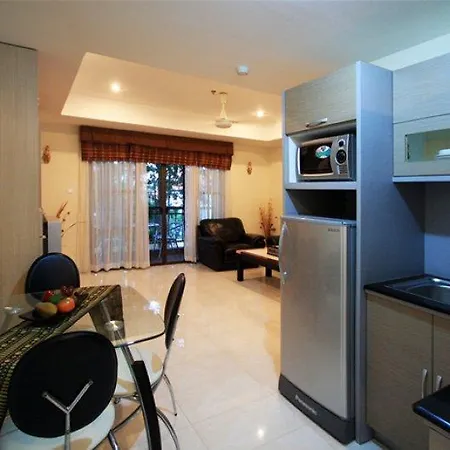 Royal Park Apartments Jomtien Beach Exterior photo
