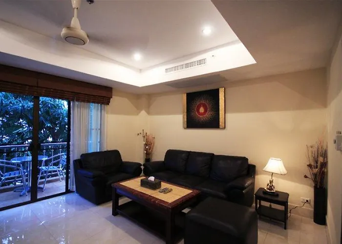 Royal Park Apartments